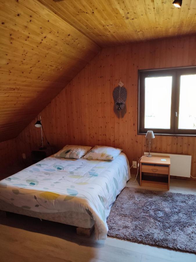 Chambre et salle de bain privative dans maison à la campagne Serley Camera foto